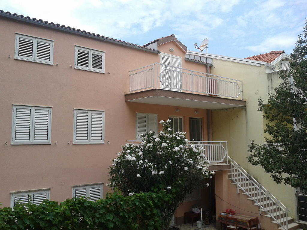 Apartments Loncarevic سلانو المظهر الخارجي الصورة